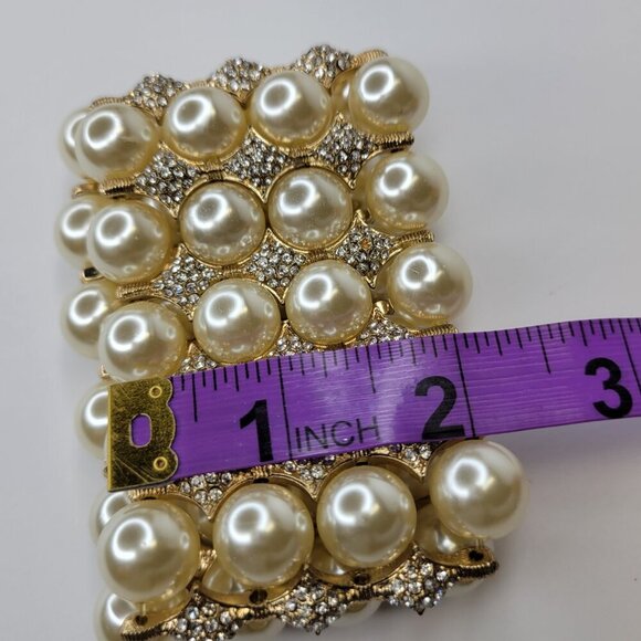 Statement Large White Pearl Ball Bead Stretchy Cuff Bracelet - Picture 7 of 10